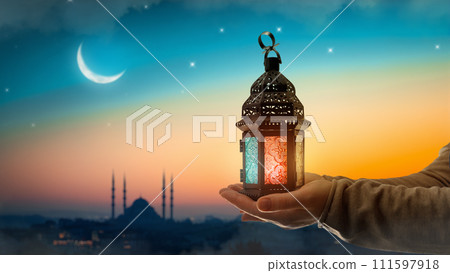 Ornamental Arabic lantern 111597918