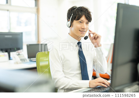 young male operator young male operator 111598265