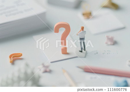 A man thinking with a big question mark-2 (3D) A man thinking with a big question mark-2 (3D) 111600776