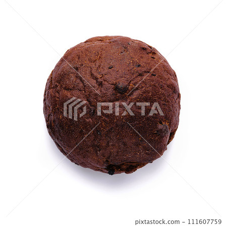 Black round bread top view Black round bread top view 111607759