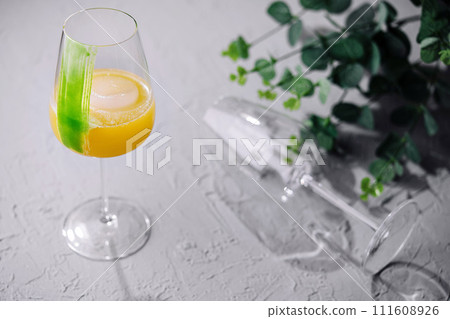 glass of orange cocktail top view glass of orange cocktail top view 111608926