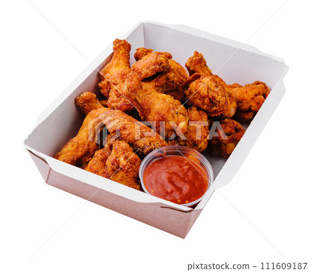 Takeaway box of crispy grilled chicken legs 111609187