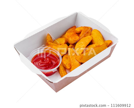 Fried potato wedges in takeaway box Fried potato wedges in takeaway box 111609912