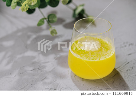 Homemade refreshing summer lemonade drink Homemade refreshing summer lemonade drink 111609915