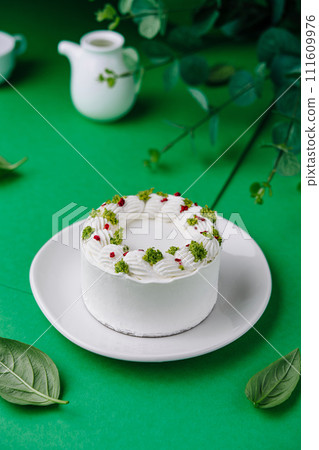 Turkish Maras Vanilla Ice Cream with Pistachio Powder 111609976