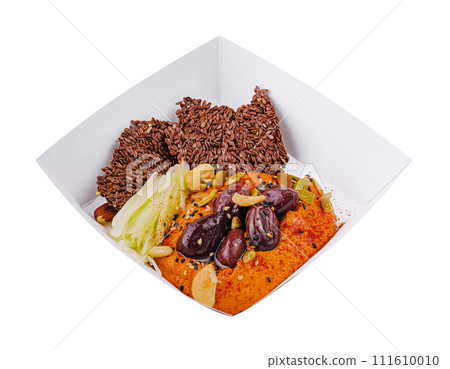 hummus in take away box 111610010