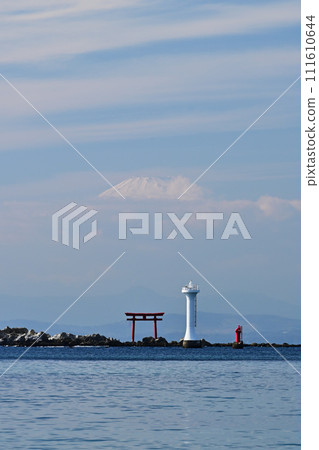 Red torii gate and winter sea Red torii gate and winter sea 111610644