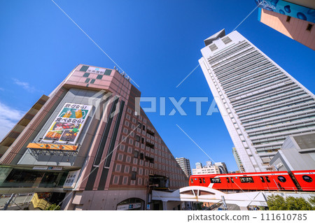 日本東京城市景觀東京地鐵後樂園站、丸之內線進站、文京區政府等景觀=2月14日 111610785