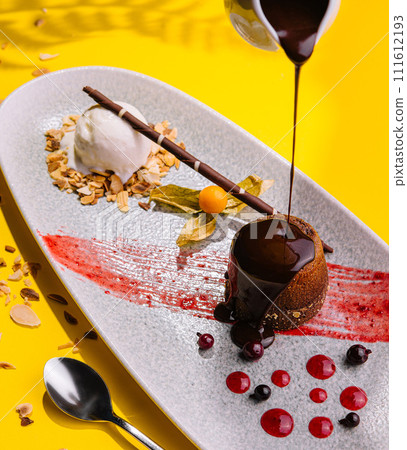 Chocolate lava cake with melted chocolate Chocolate lava cake with melted chocolate 111612193