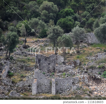 Ancient ruins of antique buildings Ancient ruins of antique buildings 111618603