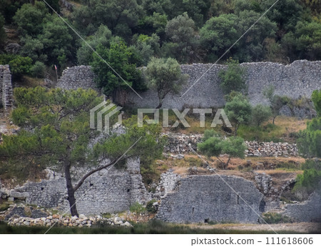 Ancient ruins of antique buildings Ancient ruins of antique buildings 111618606