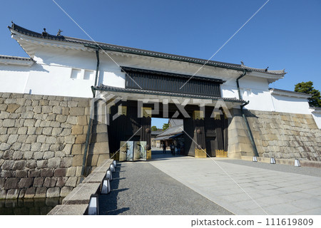 Nijo Castle East Otemon, Nakagyo Ward, Kyoto City 111619809