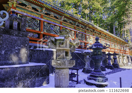 走廊和石燈籠 走廊和石燈籠 111622698