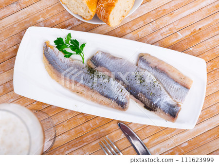 fish, food, herring 111623999