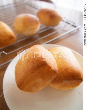 Home bakery table roll 111626417