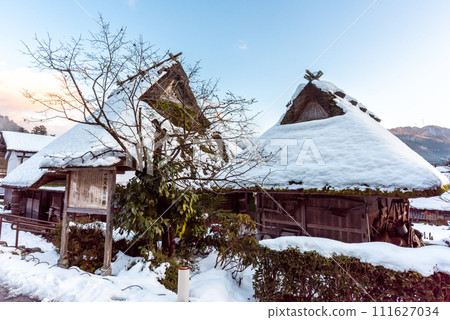 [京都府] 美山茅吹之裡雪燈籠 111627034
