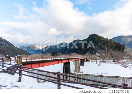 [京都府] 由良川畔的深山茅吹之裡、赤橋 111627058