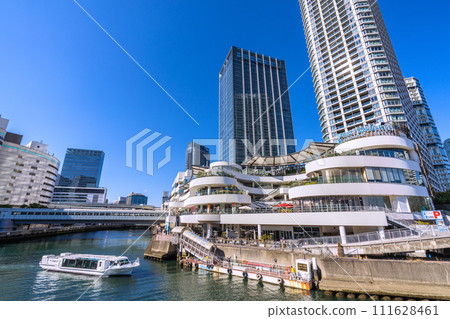 Yokohama cityscape in Japan, overlooking Yokohama Bay Quarter, water bus (arrival), etc. 111628461