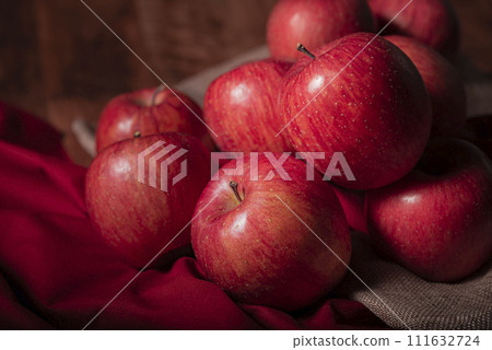 紅蘋果 111632724