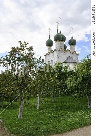 Metropolitan Orchard and Church of St. Gregory Theologian of 17 century in Rostov the Great Metropolitan Orchard and Church of St. Gregory Theologian of 17 century in Rostov the Great 111632885