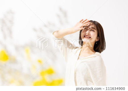 年輕女子美麗 20 多歲 111634900