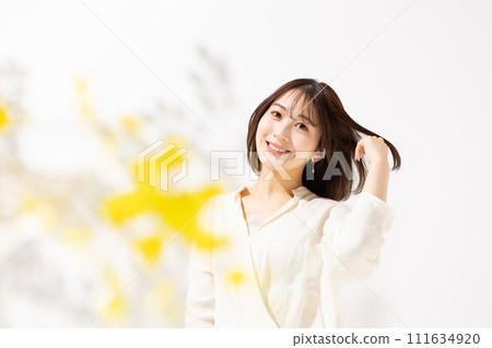 Young woman beauty 20s hair care Young woman beauty 20s hair care 111634920