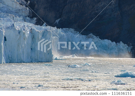 Glacier 111636151