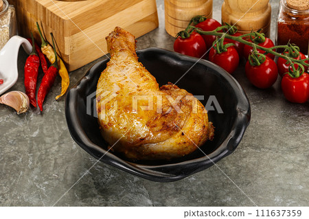 Roasted chicken leg with spices 111637359