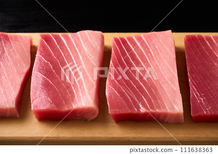 藍鰭鮪魚、中脂鮪魚、柵欄 111638363