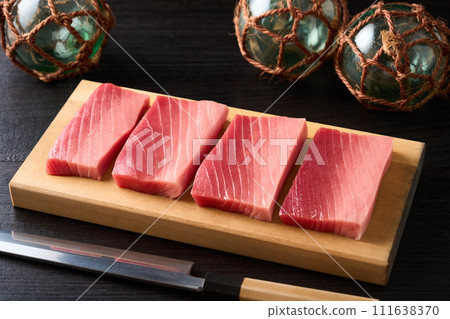 藍鰭鮪魚、中脂鮪魚、柵欄 111638370