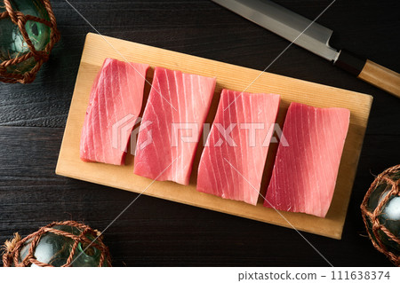 藍鰭鮪魚、中脂鮪魚、柵欄 111638374