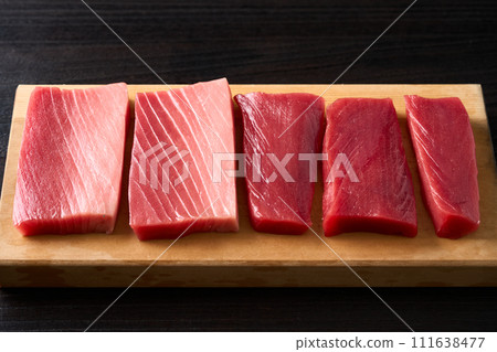 Real tuna, red meat and medium fatty tuna Real tuna, red meat and medium fatty tuna 111638477