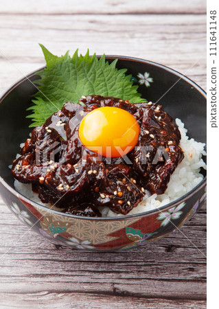 Whale meat yukhoe bowl 111641148