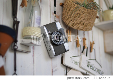Old film camera 111643306