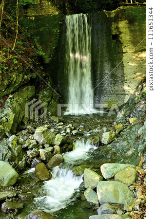 Salt water river in Tanzawa - Weir at Wasabisawadeai Salt water river in Tanzawa - Weir at Wasabisawadeai 111651344