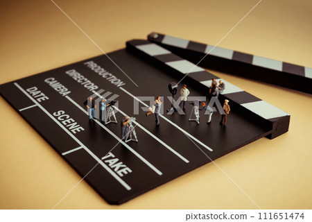 Crew shooting romantic movie. Film making concept 111651474