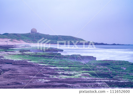 台灣老梅石缸和海角上的富貴角公園 台灣老梅石缸和海角上的富貴角公園 111652600