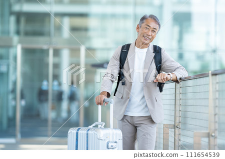 老人旅行 111654539