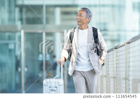 老人旅行 111654545