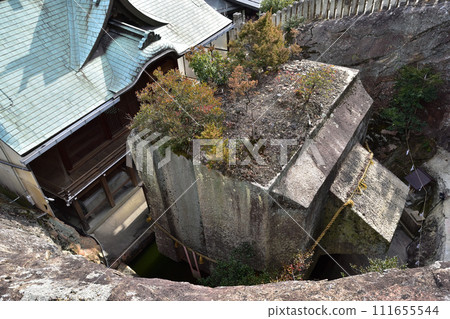 Stone Treasure Hall of Oishi Shrine, Takasago City (Japan's Three Wonders) Stone Treasure Hall of Oishi Shrine, Takasago City (Japan's Three Wonders) 111655544