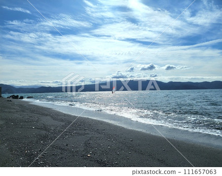 來自寧靜的冬季海岸 來自寧靜的冬季海岸 111657063