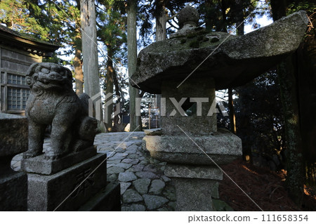 本宮山利香神社奧宮守護犬 本宮山利香神社奧宮守護犬 111658354