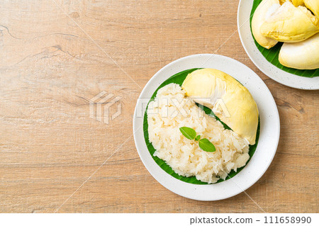 Durian sticky rice on plate 111658990