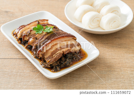 Steam Belly Pork With Swatow Mustard Cubbage Recipes or Mei Cai Kou Rou Steam Belly Pork With Swatow Mustard Cubbage Recipes or Mei Cai Kou Rou 111659072