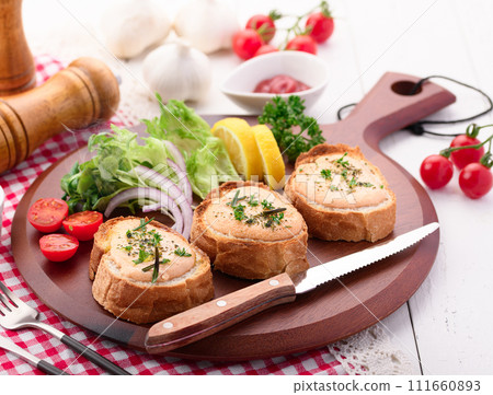 Mentaiko French bread 111660893