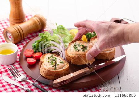 Mentaiko French bread 111660899