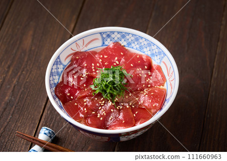 Pickled rice bowl of rice 111660963