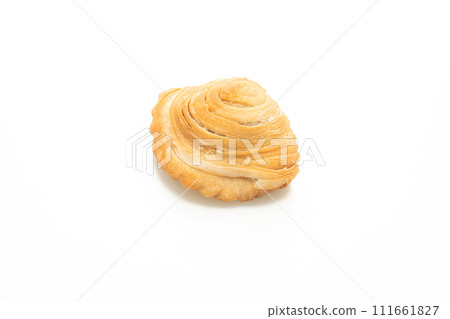 curry puff on white background 111661827