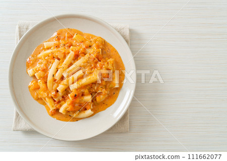 rigatoni penne pasta creamy tomato 111662077