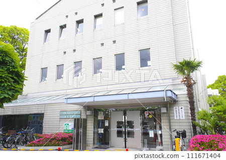 吹田市性別平等中心二重奏（教育中心） / 大阪府吹田市出口町 2 111671404